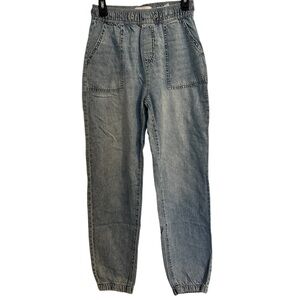 RE Generation Celebrity Pink Jasmine Pull-on Jogger pants light wash elastic